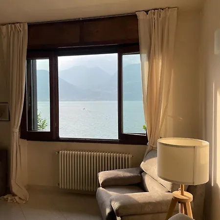 Casa Sull'acqua Apartmán Colico